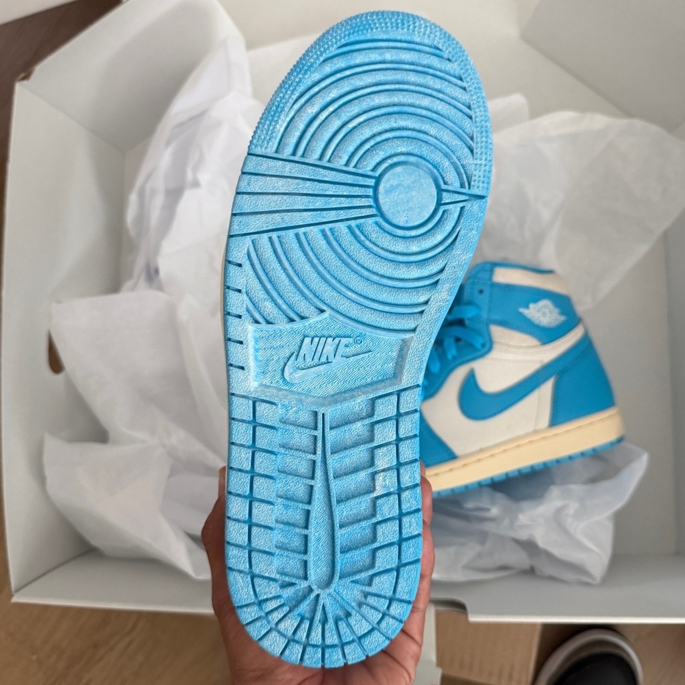 Jordan 1 high unc
Brand new - Picture 4 of 8